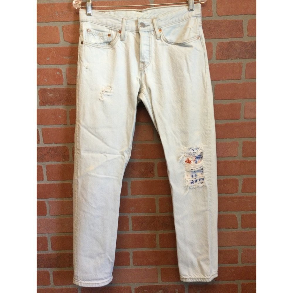 Levi's Women's 501 Jeans Distressed 5 Pockets Style Button Fly